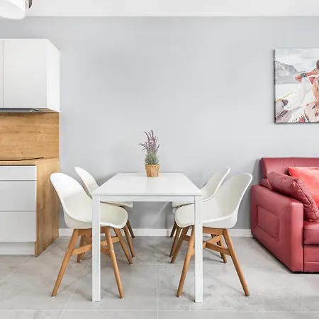 Apartment Bialy Dom By Jantar