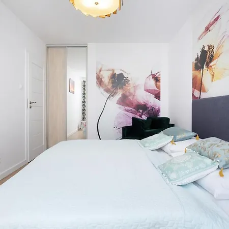 Jantar - Biały Dom * Kołobrzeg