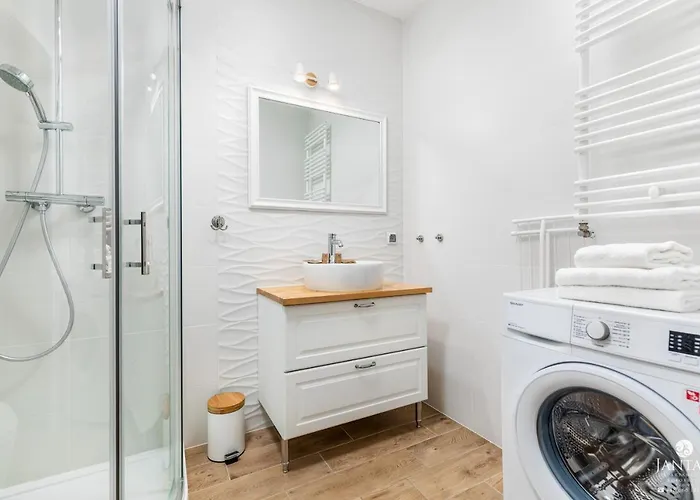 Jantar - Biały Dom Kołobrzeg