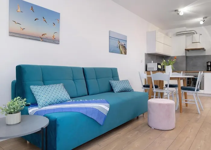 Jantar - Biały Dom * Kołobrzeg