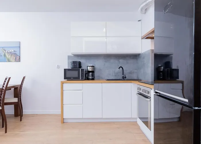 Jantar - Biały Dom * Kołobrzeg